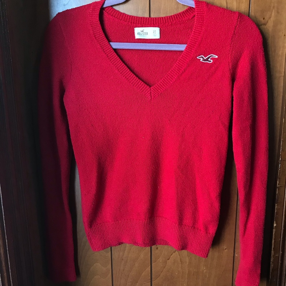 Red Hollister sweater xs
